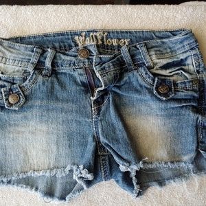 Wallflower shorts